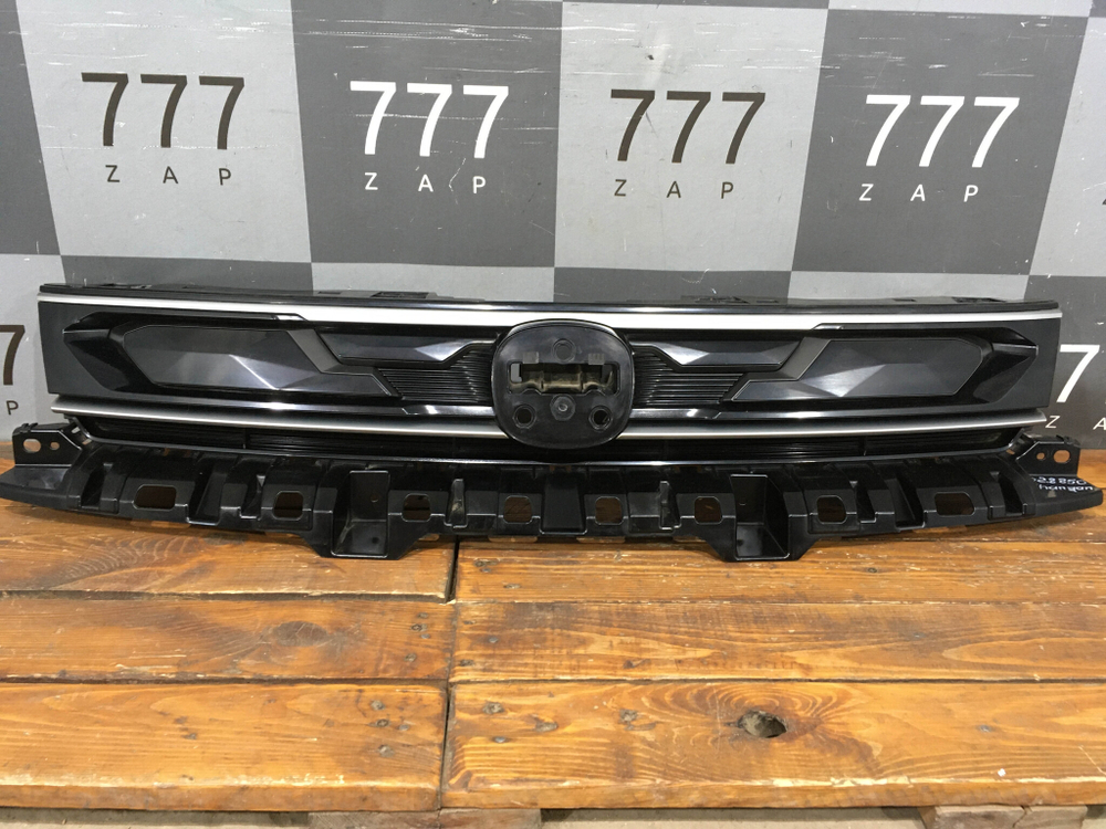 Решетка радиатора Changan CS35PLUS 18-нв Б/У Оригинал 2803021BQ01