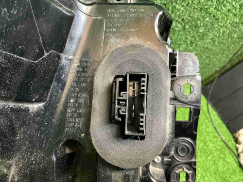 Фонарь правый внешний BMW X3 G01 (2017-2021)