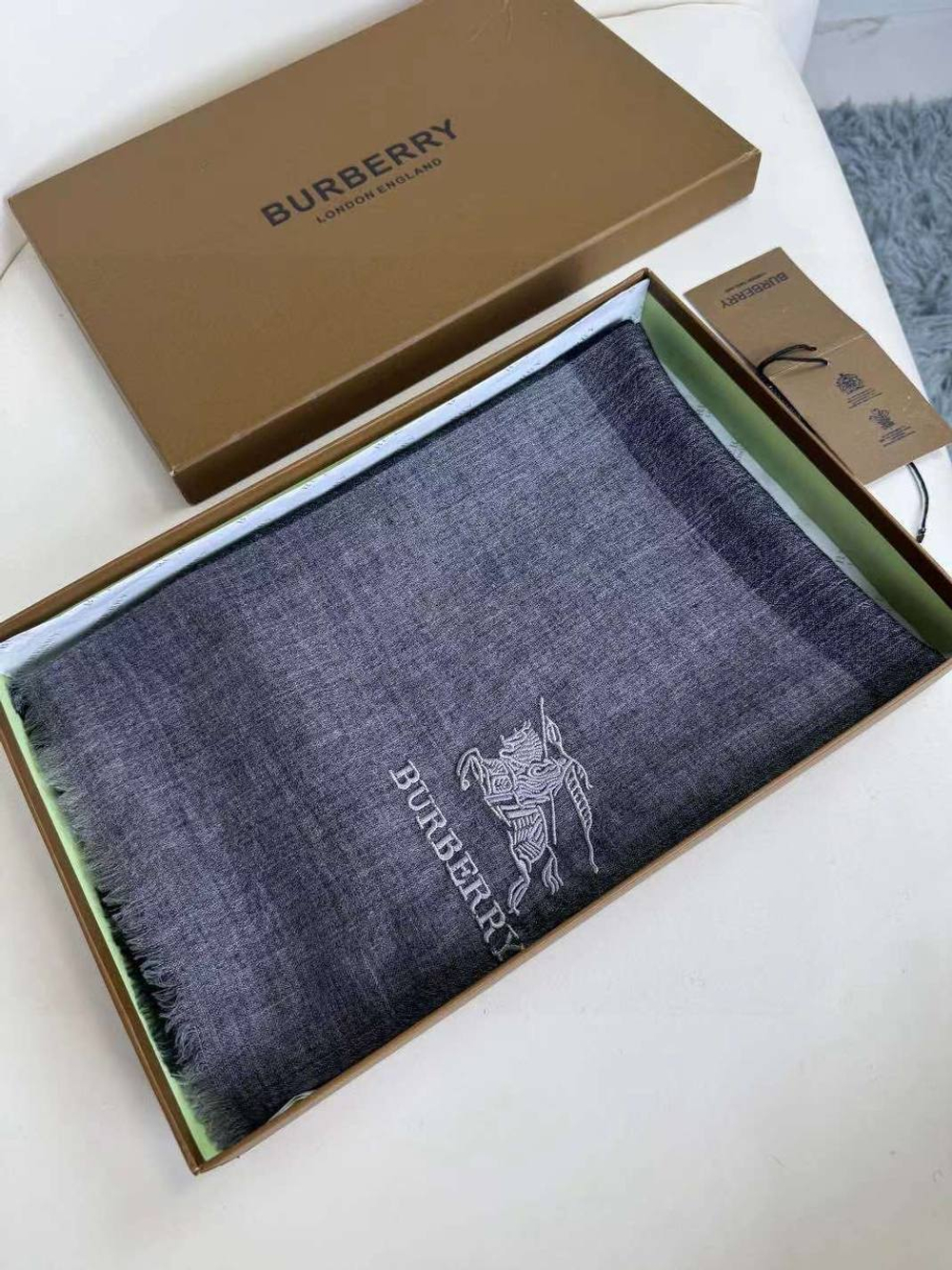 Шарф Burberry