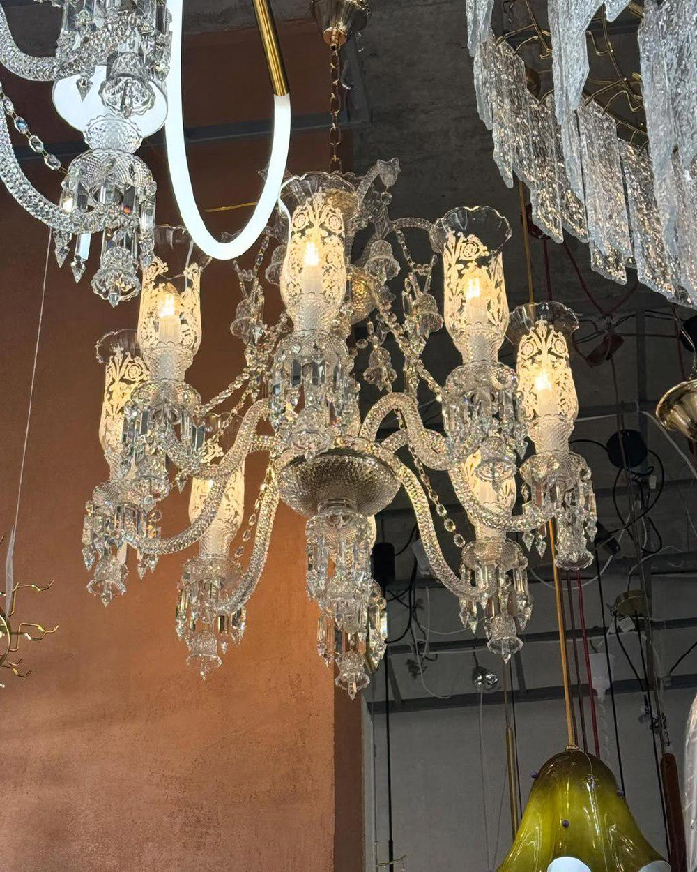 Светильники в стиле Baccara — воплощение изысканной классики и роскоши.