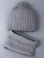 Шапка для мальчика со снудом осенняя