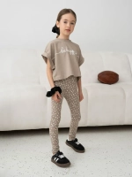 Костюм для девочки летний футболка и леггинсы