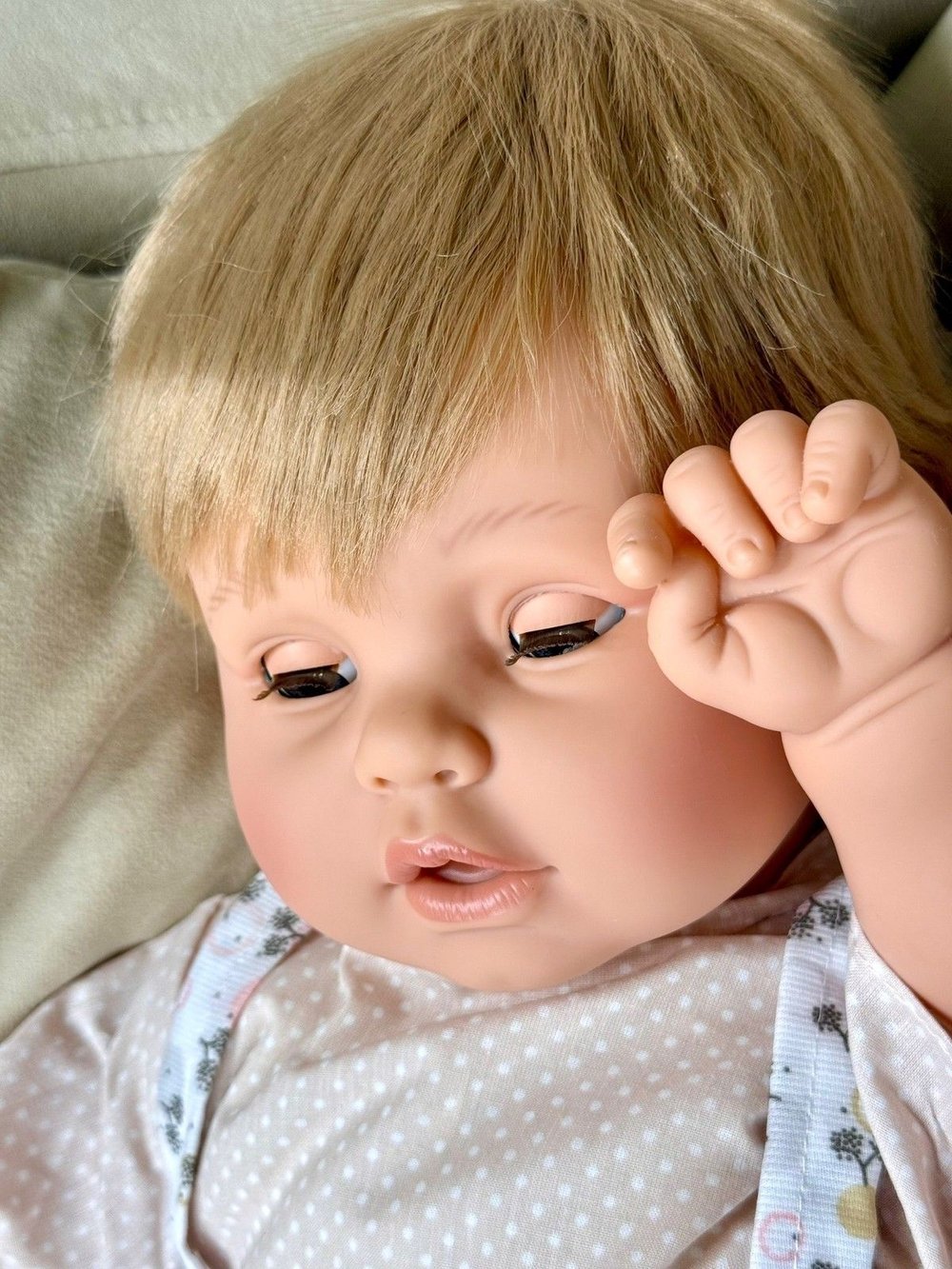 Кукла Berbesa мягконабивная 62см Dulzon (8055S)