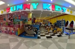 Вендинговое массажное кресло iMassage L-Track Black