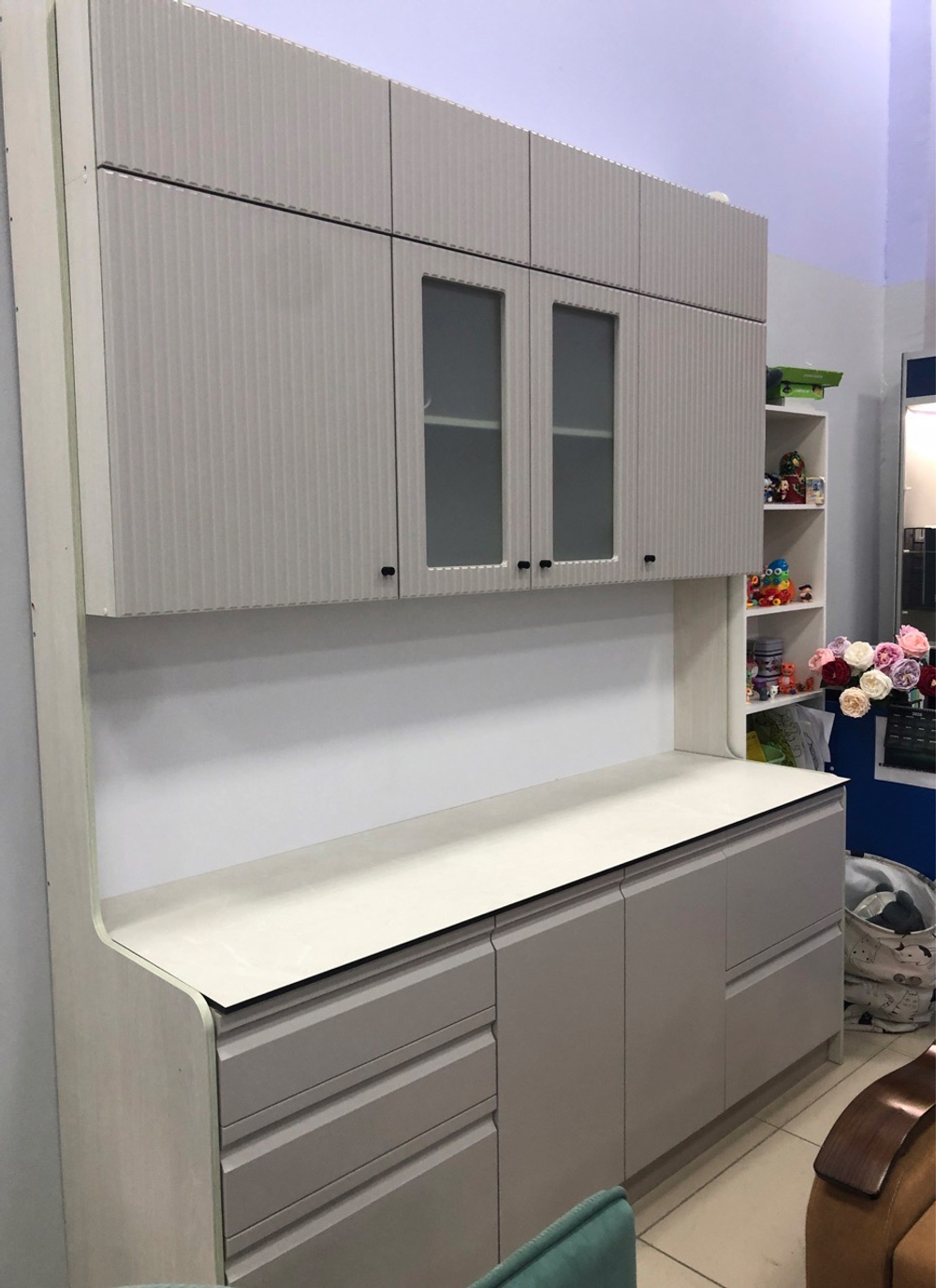 Кухня МДФ с антресолями д.200в.250 ящики с доводчиками