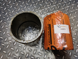 Втулка 4V-8673