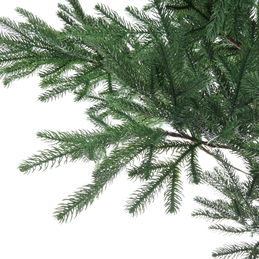 Ёлка «Королевская» 180 см резина (666 веток)