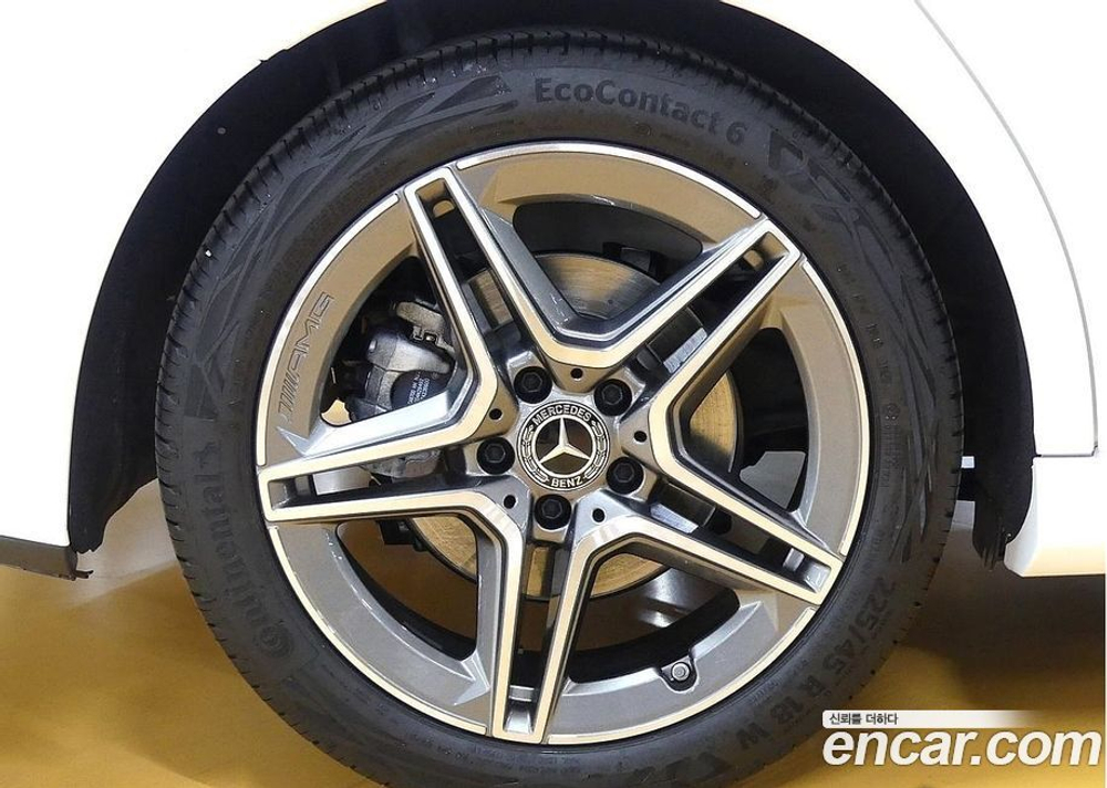 Mercedes-Benz A-Class W177 A250 4MATIC Sedan (08.2022)