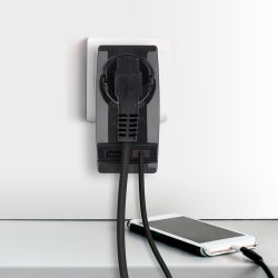 Разветвитель электрический ЭРА SP-1e-USB-B на 1 розетку + 2 USB с заземлением 16А черный | Тройники