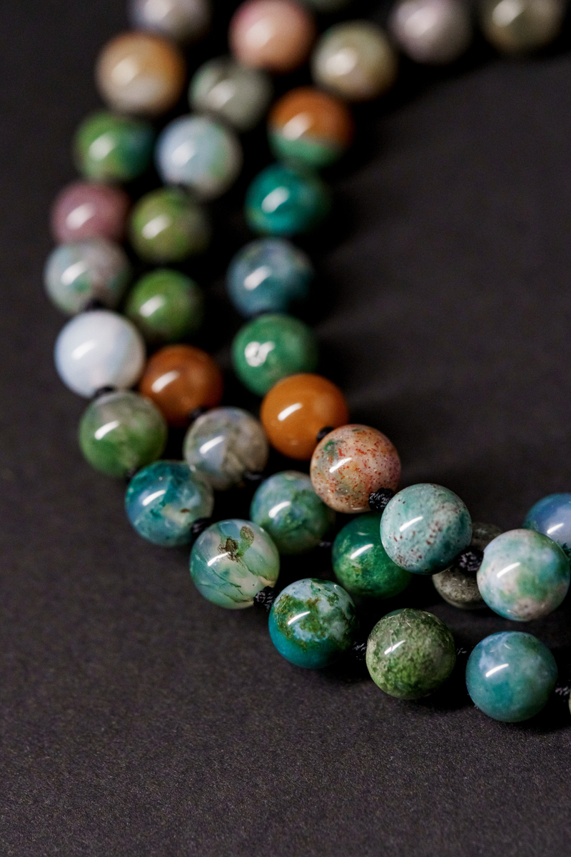 Четки из яшмы индийской