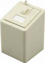 Подставка для кольца/кубик наклонный/выним.вкладыш/язычок/прорезь/окошко/петелька/Н-70 мм.