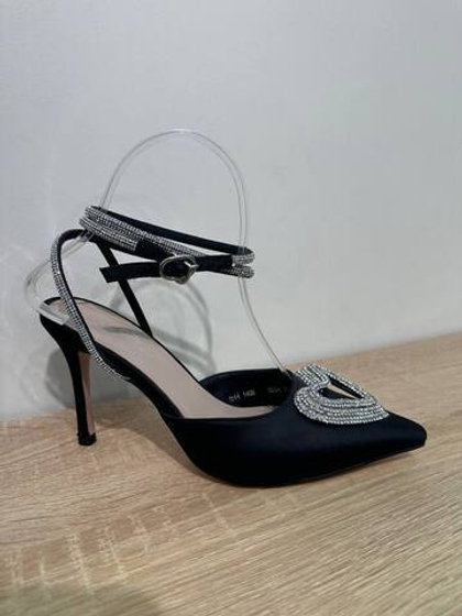 Туфли из нейлона