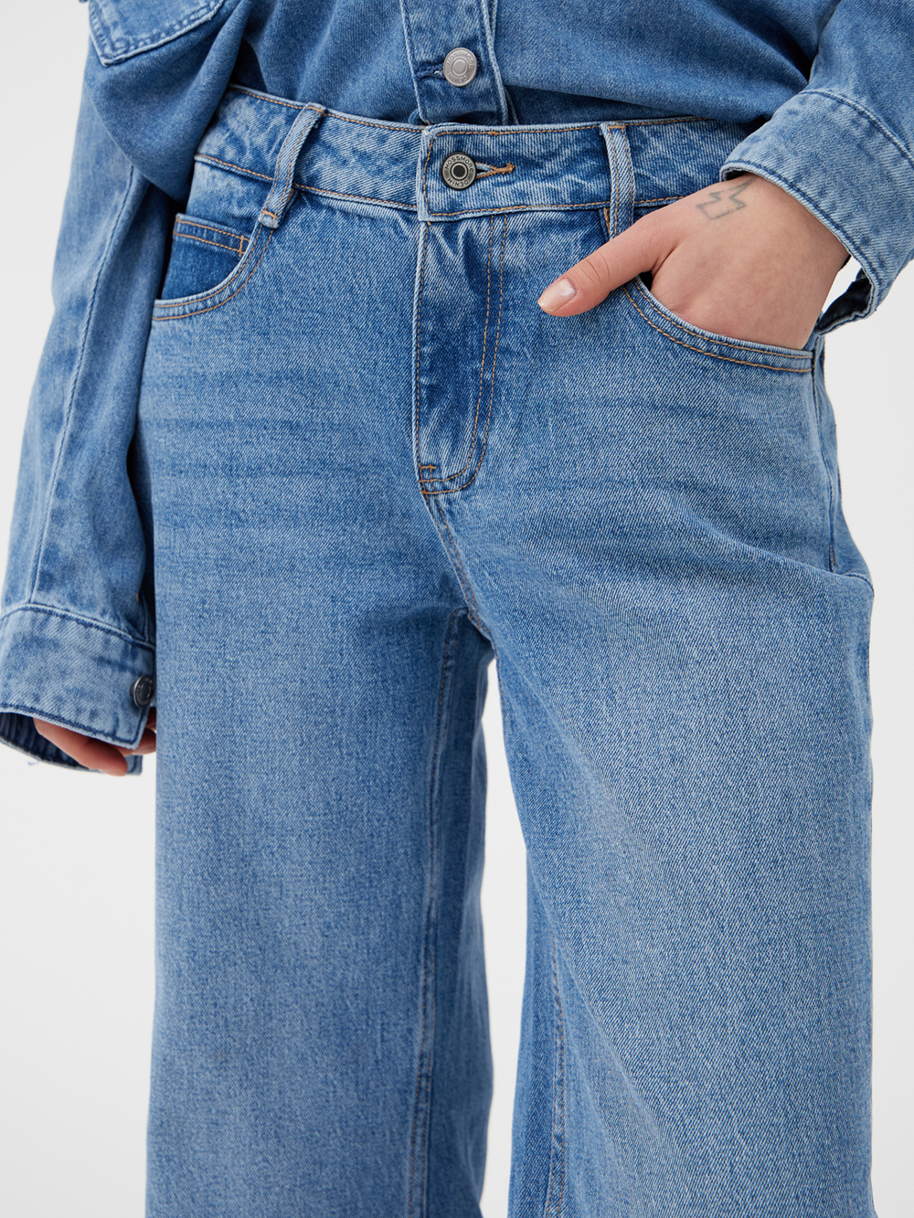 Женские Джинсы BOOTCUT