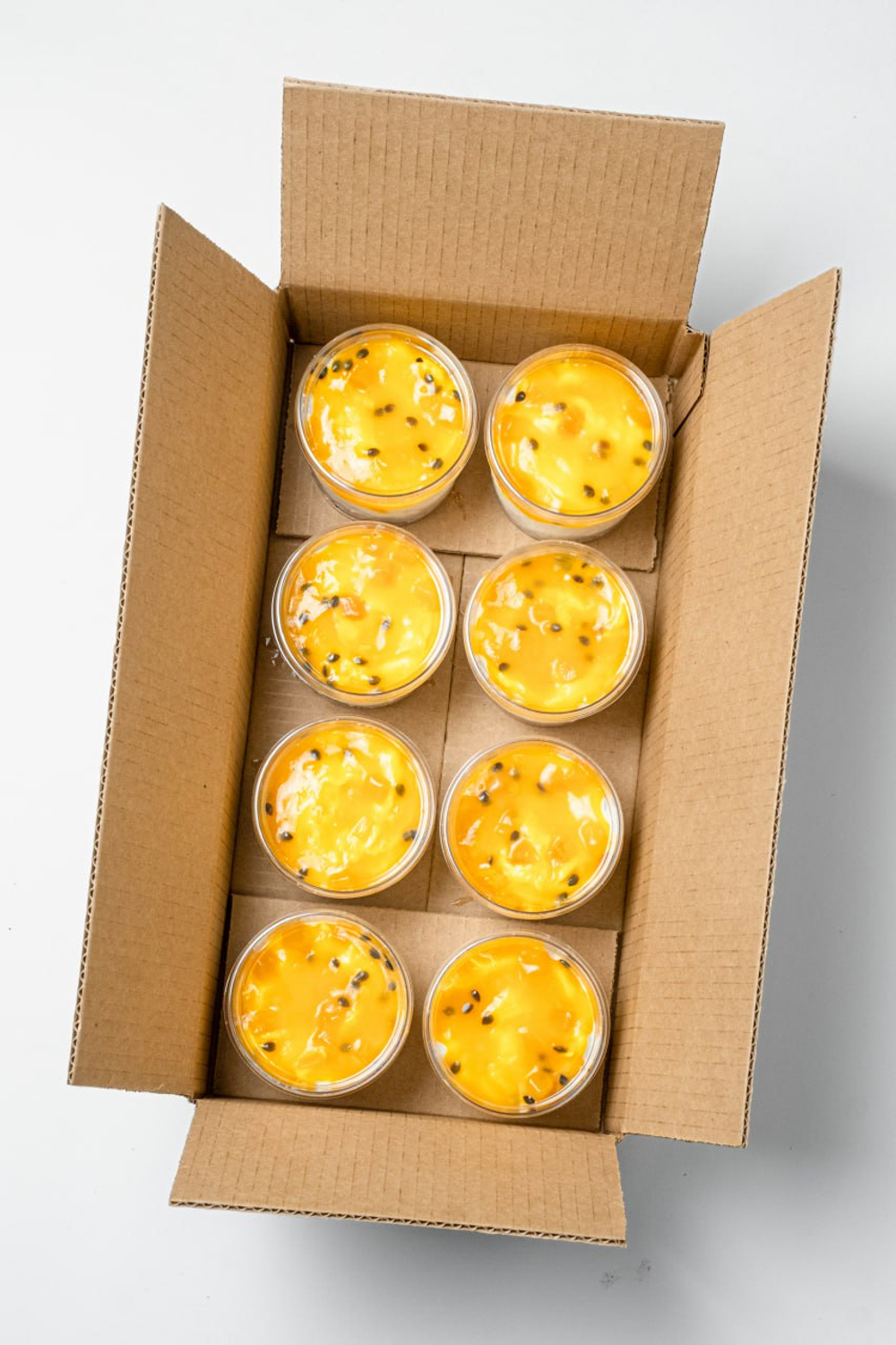 Пирожное в креманке (Трайфл) Манго-маракуйя Бенье 90гр/3шт