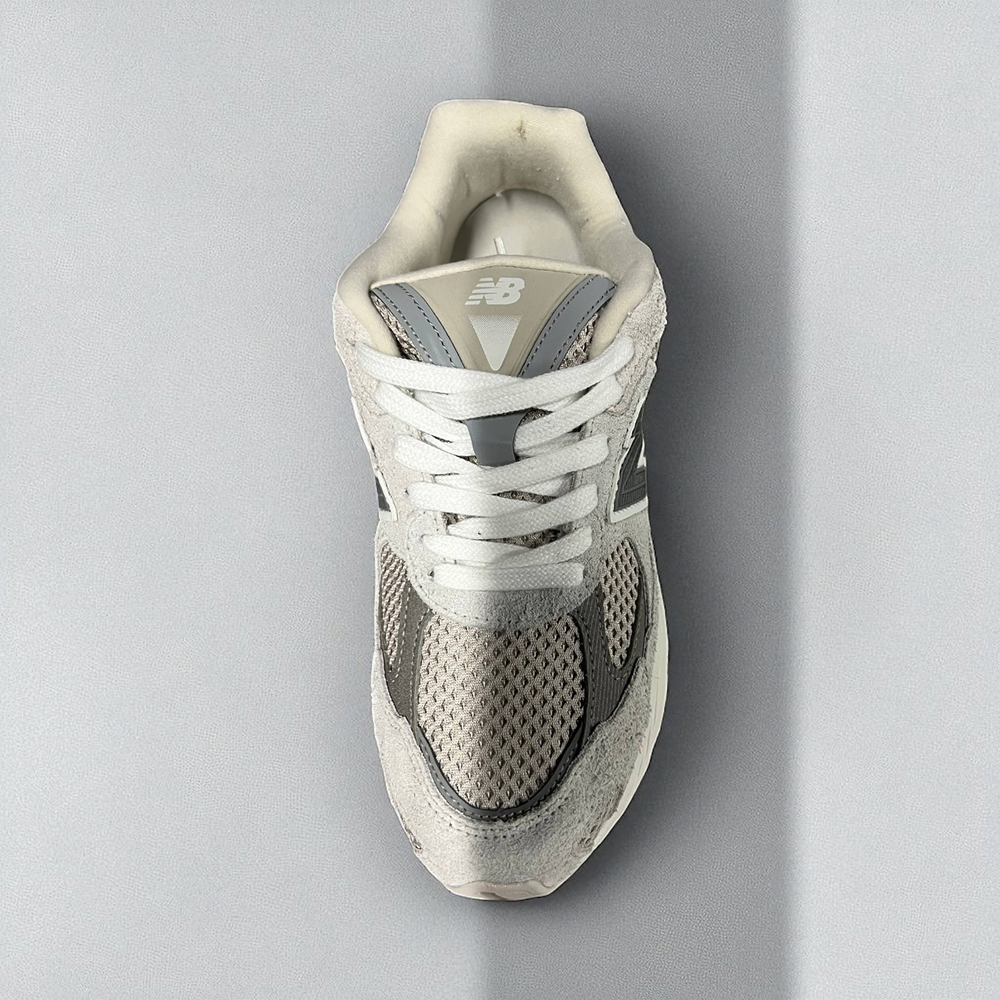 New Balance 2010 • Cream White