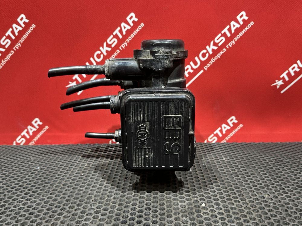 Кран управления тормозами прицепа 2017г.