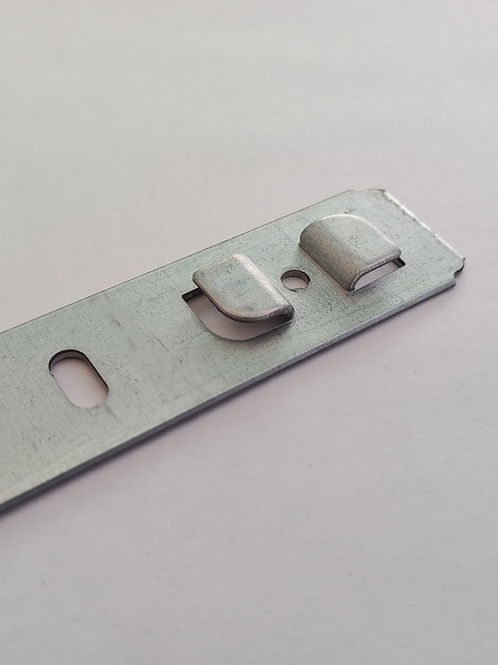 Анкерные (оконные) пластины KBE 58 190х25х1,5 (50 шт.)