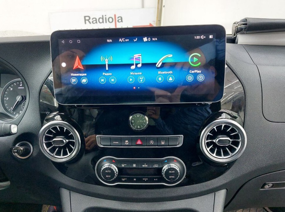 Магнитола Mercedes-Benz Vito 2014-2023 - Radiola RDL-6770 монитор 12.3" на Android 12, 8Гб+128Гб, CarPlay, 4G SIM-слот