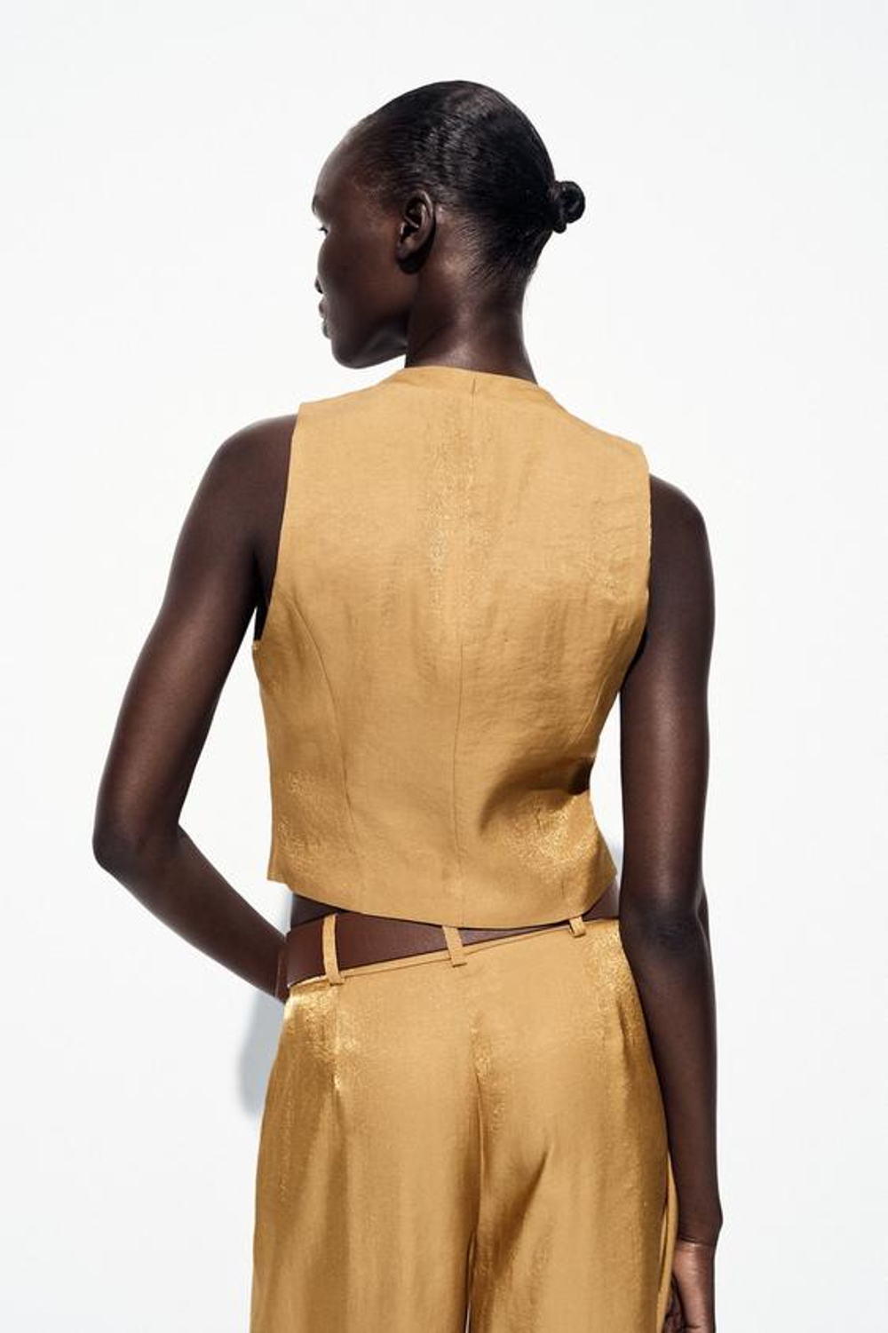 ZARA АТЛАСНЫЙ ТОП С ЗОЛОТИСТЫМИ ПУГОВИЦАМИ, ЗОЛОТИСТЫЙ