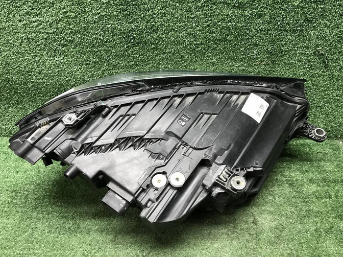 Фара левая Mercedes S W223 (20-нв) Digital Light