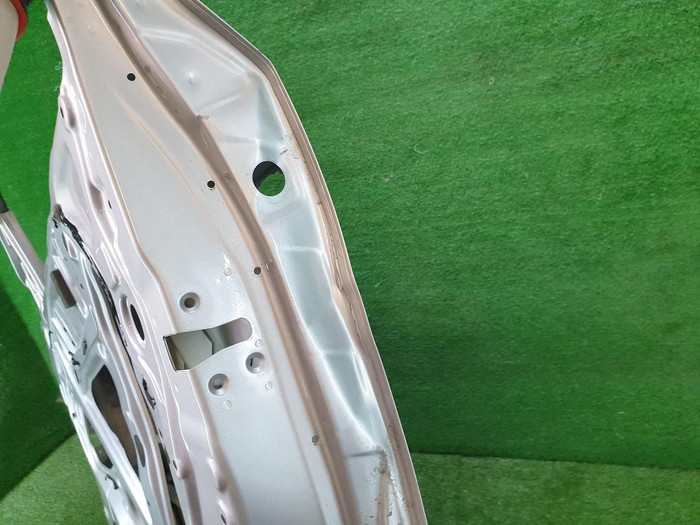 Дверь передняя правая Suzuki Vitara 2 (2014-н.в.)