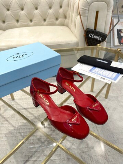 Prada Pumps