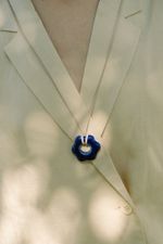 Подвес Цветок maxi на шнурке, синий, керамика