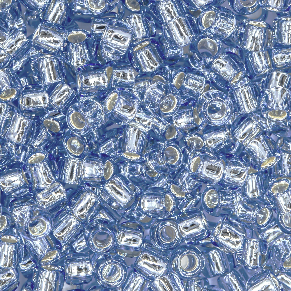 Японский бисер TOHO Round 8/0 (№33), с внутренним серебрением, прозрачный