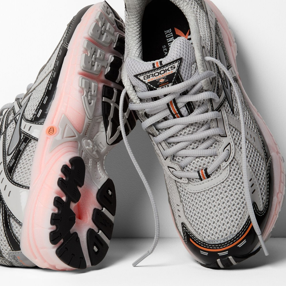 Кроссовки Brooks Adrenaline GTS 10 - Quiet Grey/Black/CoralRose