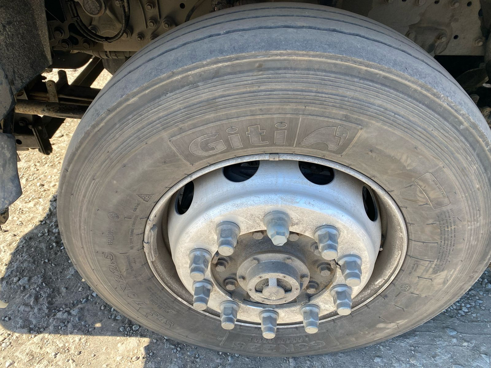 Foton AUMAN 4x2 Седельный тягач BJ4189SLFKA (Дизельный, 11,8 л, 470 л.с. АТ)