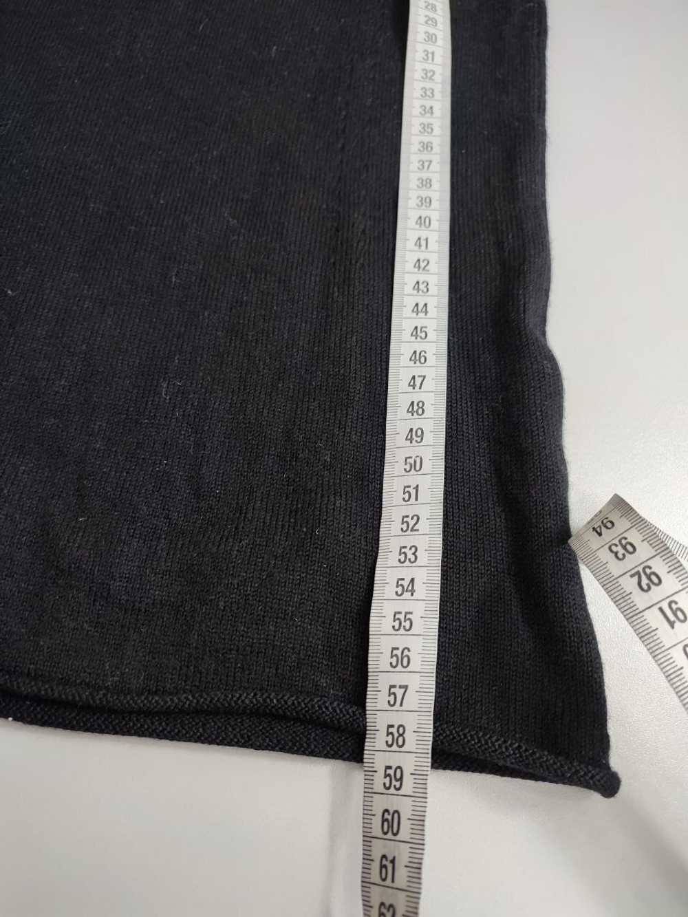 Джемпер черный с капюшоном 42-44 размер