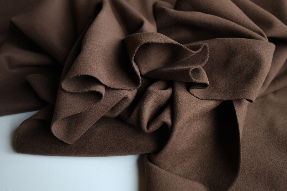 МОЛОЧНЫЙ ШОКОЛАД - Двусторонний трикотаж АНЖЕЛИКА БРАШ, антипилинг (КРВ634 Олеся) (к1 дефект кромки 0-15см)