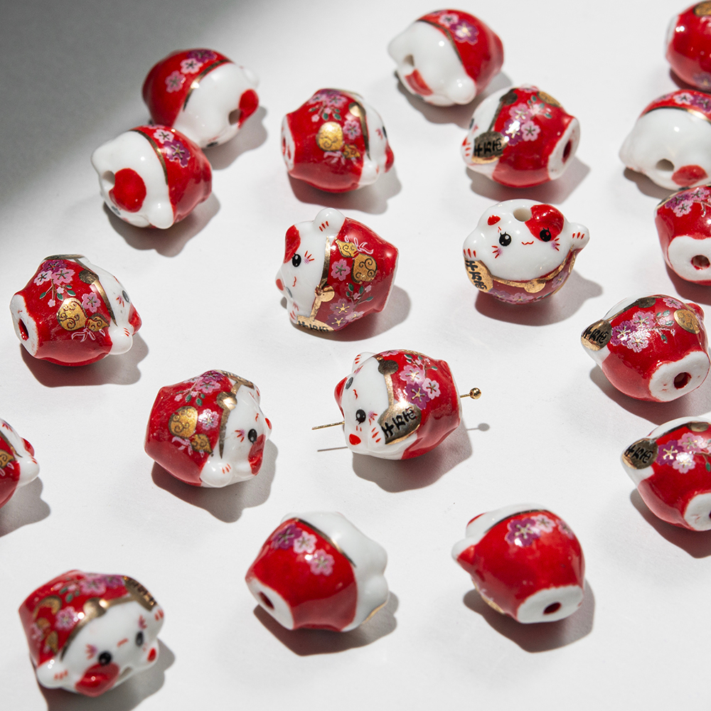 Бусина "Манэки-Нэко", 17,3*19мм, красная, глазурированный фарфор