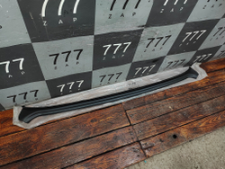 Накладка заднего стекла Genesis G80 1 14-20 Новая Оригинал 87136В1000