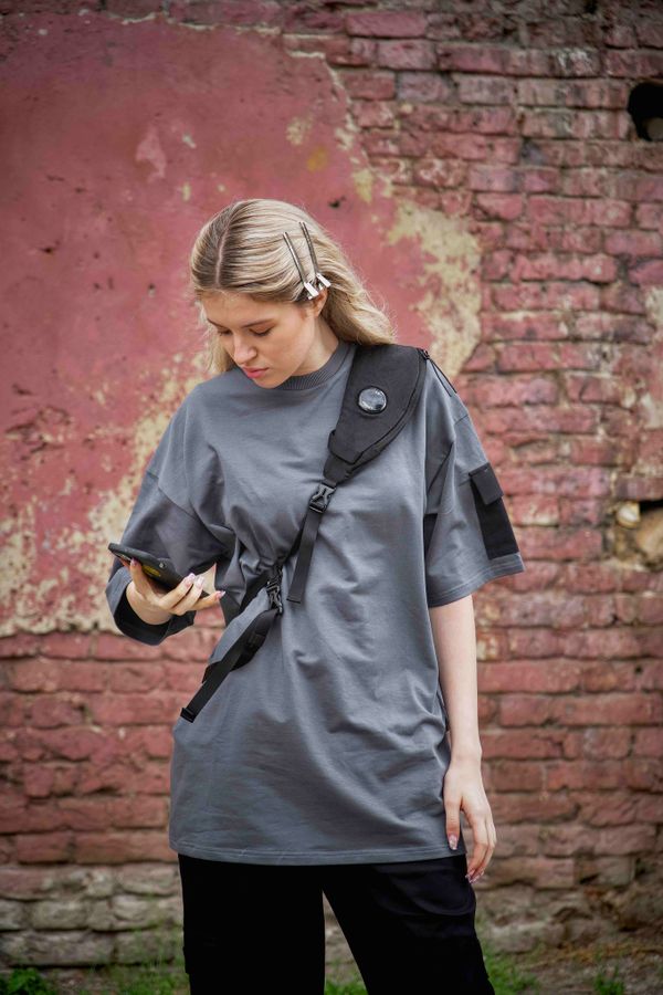 Футболка Loose-fit Серая - фото 2