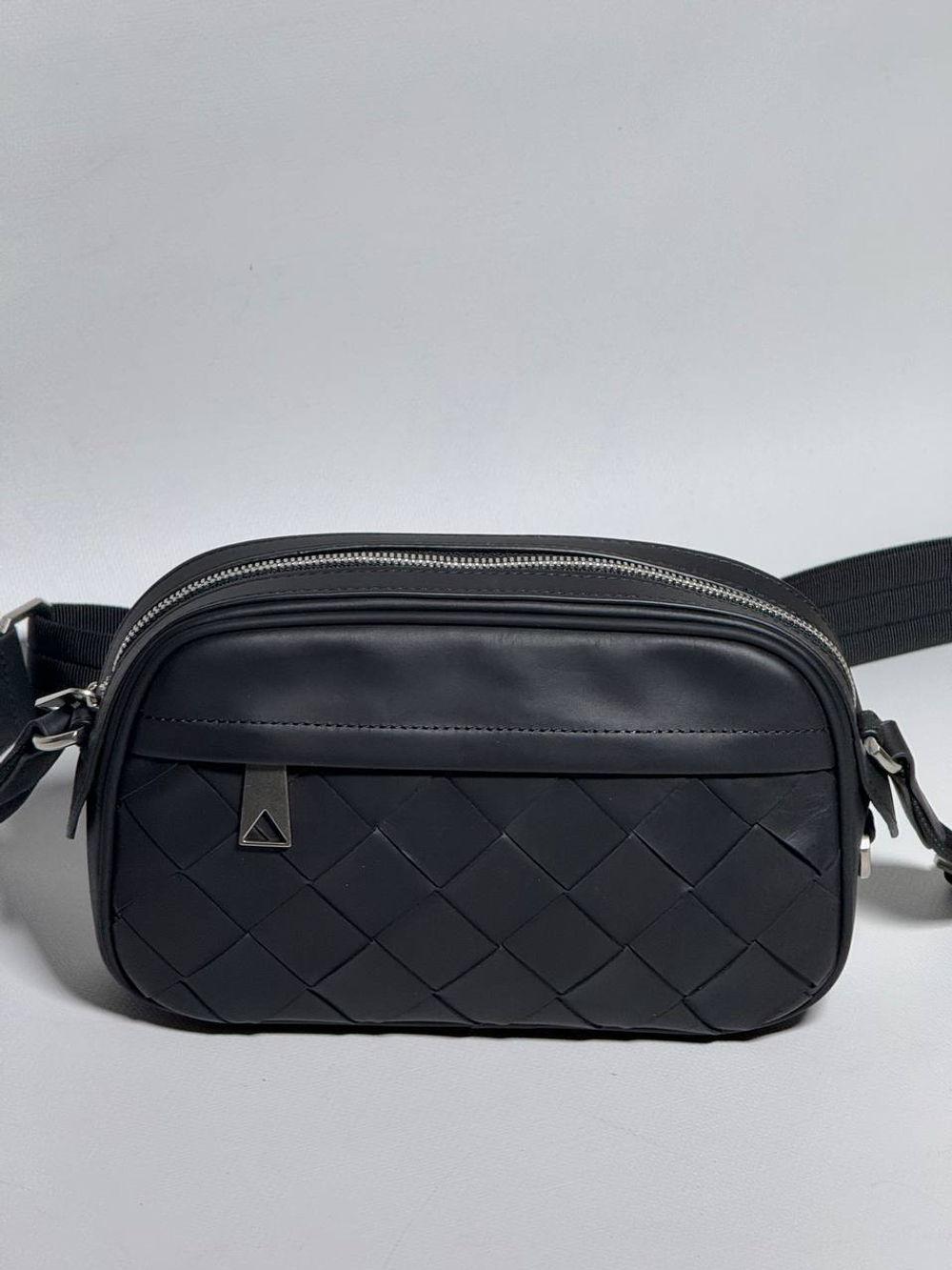 Сумка-мессенджер Bottega Veneta