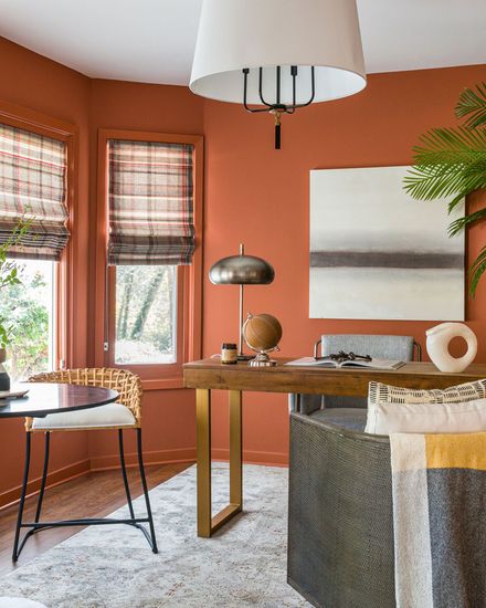 Люстра “Аврора” с чёрным металлическим акцентом