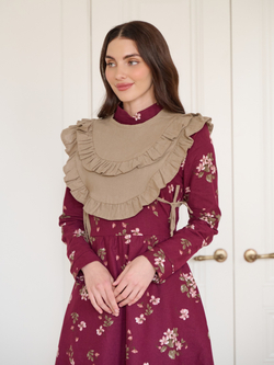 Платье с вшитой манишкой