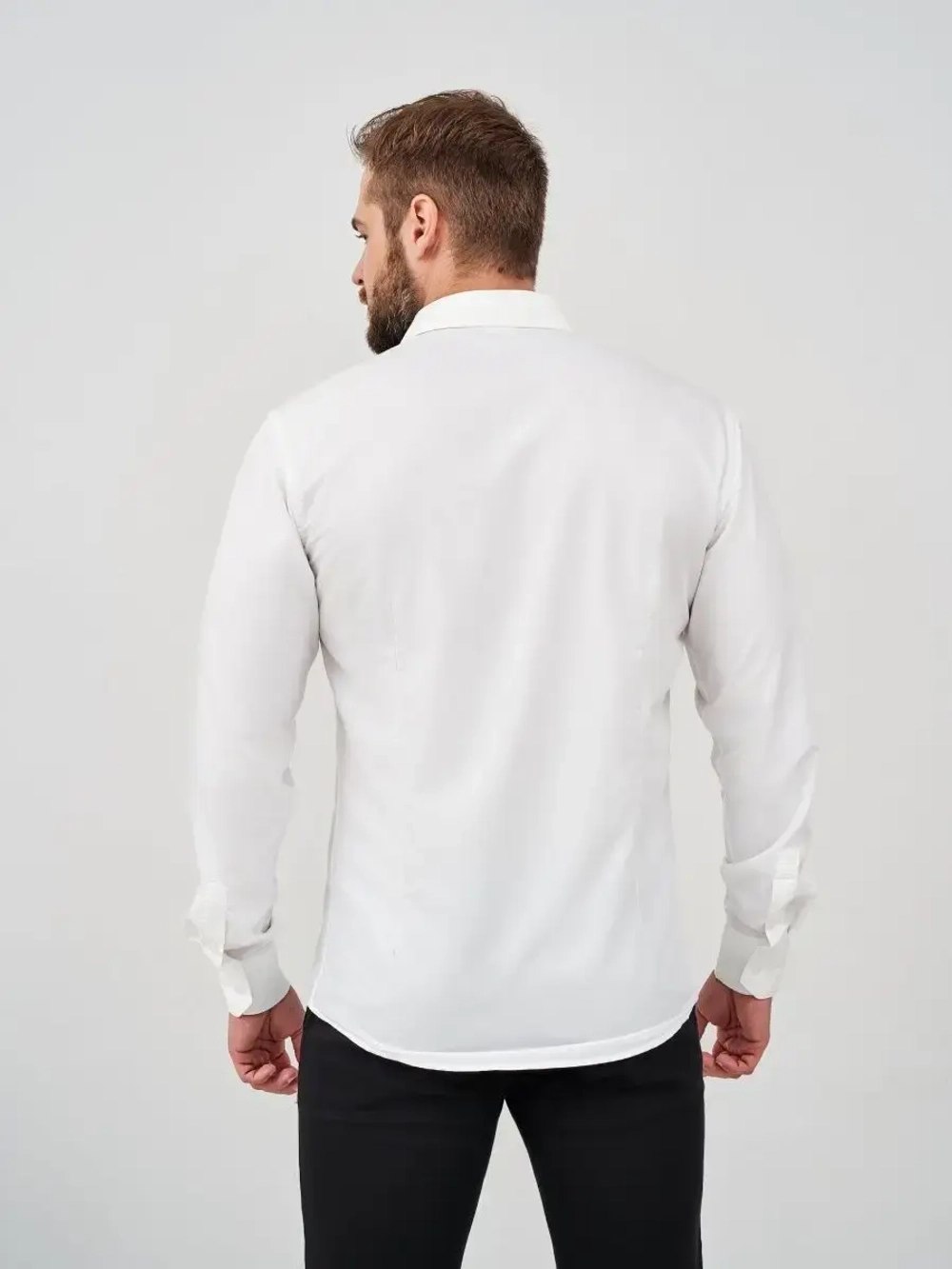 Рубашка классическая с длинным рукавом приталенная