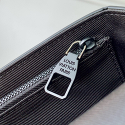 Louis Vuitton Steamer Wearable Wallet
