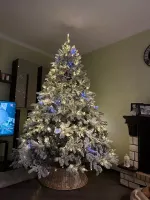 Заснеженная елка «Камчатская» (Литая+пвх) 4 м