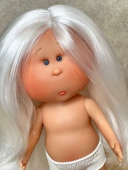 Кукла Nines виниловая 30см MIA без одежды (3000W27A)