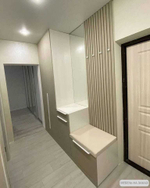 Шкафы в прихожую с зеркалом и тумбой