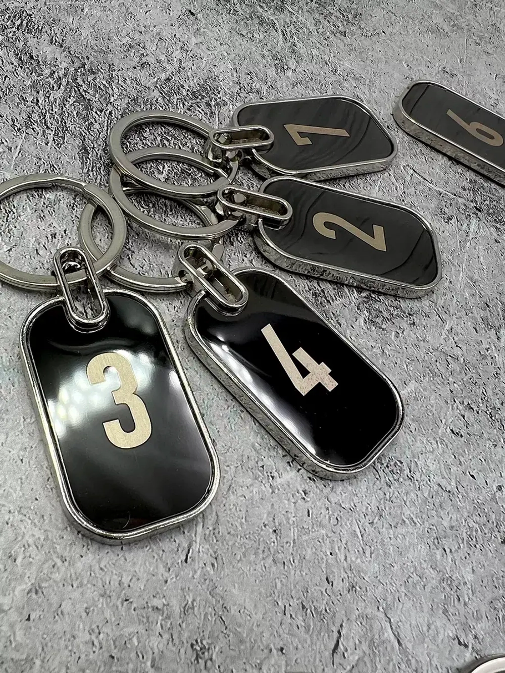 Номерки на ключи металл