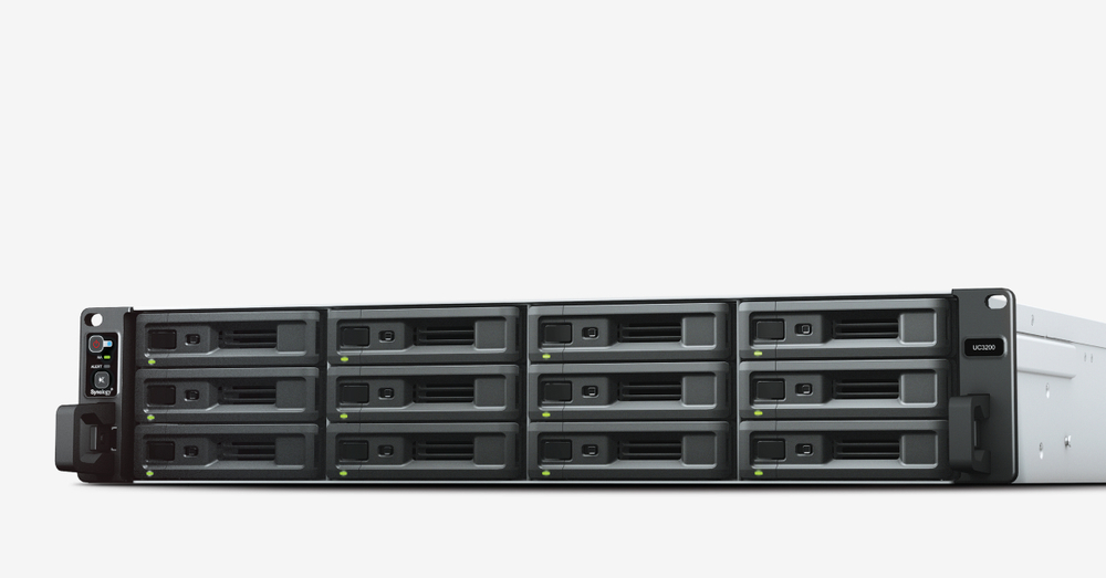 Сетевой накопитель NAS Synology UC3200 IP-SAN