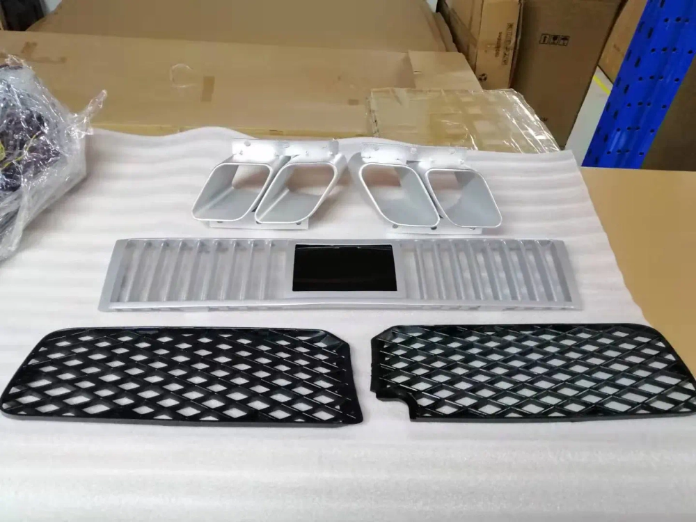 Широкий карбоновый обвес для Rolls-Royce Cullinan Ролс Ройс Куллинан