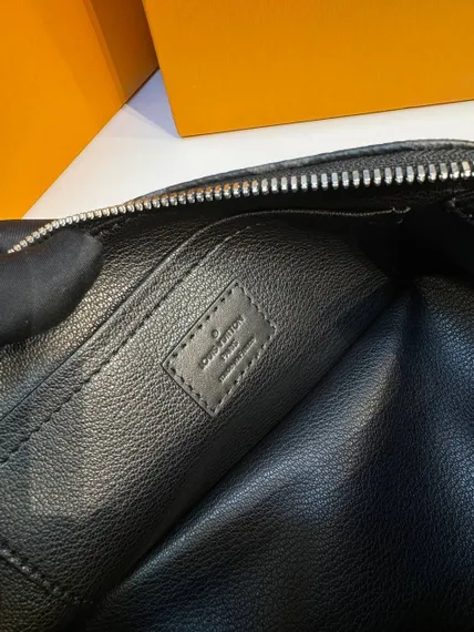 Несессер Louis Vuitton Toiletry Bag 2 Compartments Monogram Eclipse черный