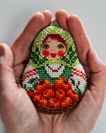 Матрешка с яблоками