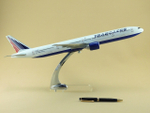 Модель самолета Boeing 777-300 (М1:144 Transaero)