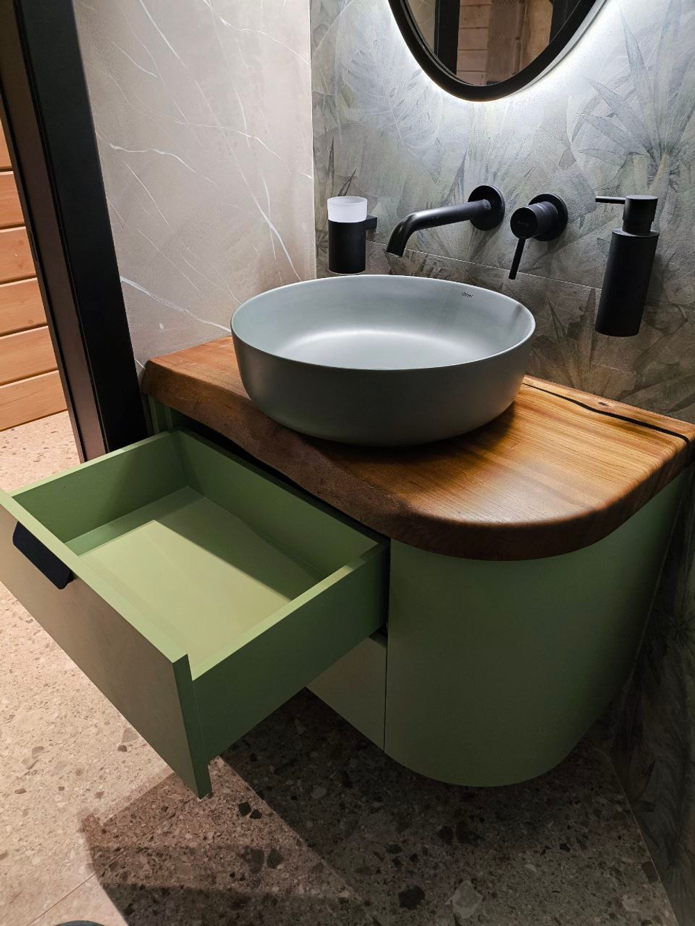 Тумба с раковиной подвесная